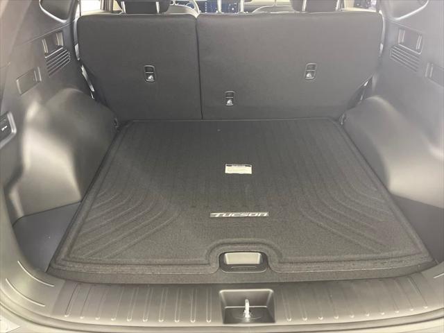 new 2025 Hyundai TUCSON Hybrid car, priced at $37,250