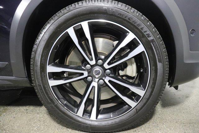 used 2019 Volvo V90 Cross Country car, priced at $25,877