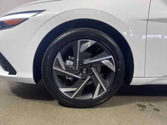 new 2025 Hyundai Elantra car, priced at $28,465