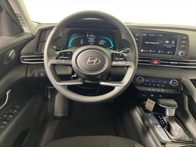 new 2025 Hyundai ELANTRA HEV car, priced at $25,960