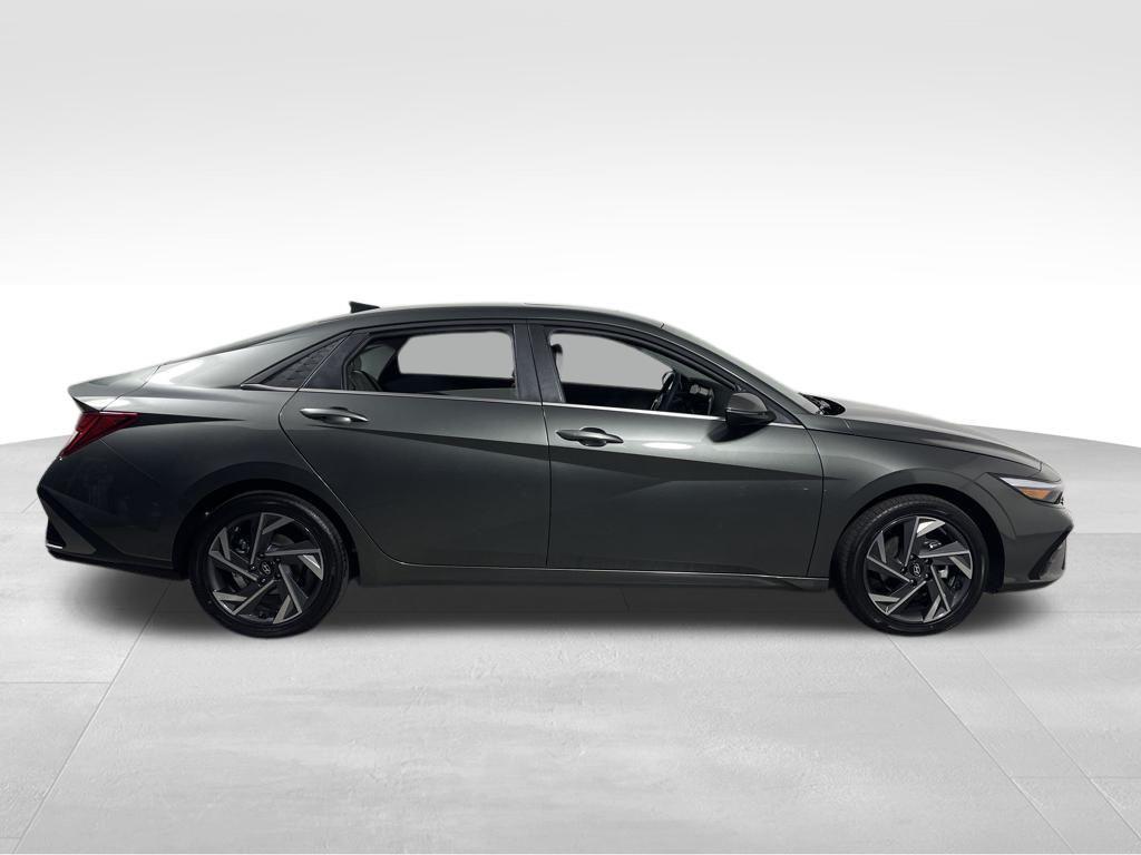 new 2025 Hyundai ELANTRA HEV car, priced at $28,620