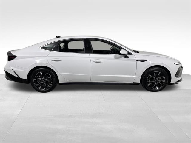 new 2025 Hyundai Sonata car, priced at $29,135