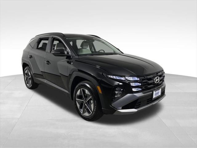 new 2025 Hyundai TUCSON Hybrid car, priced at $37,250