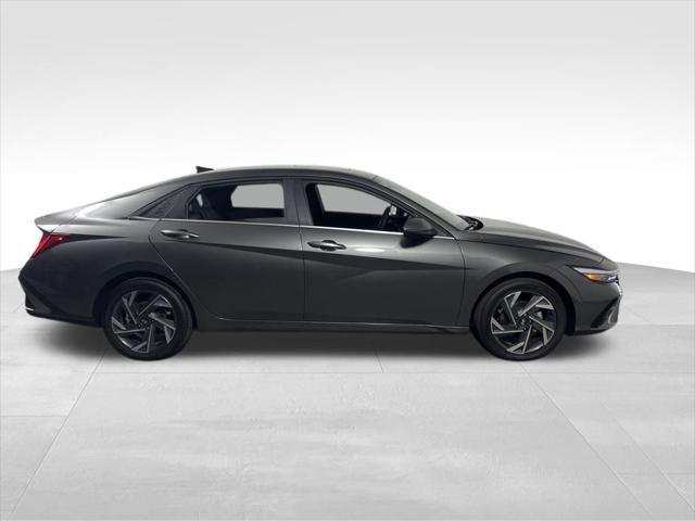 new 2025 Hyundai Elantra car, priced at $29,109