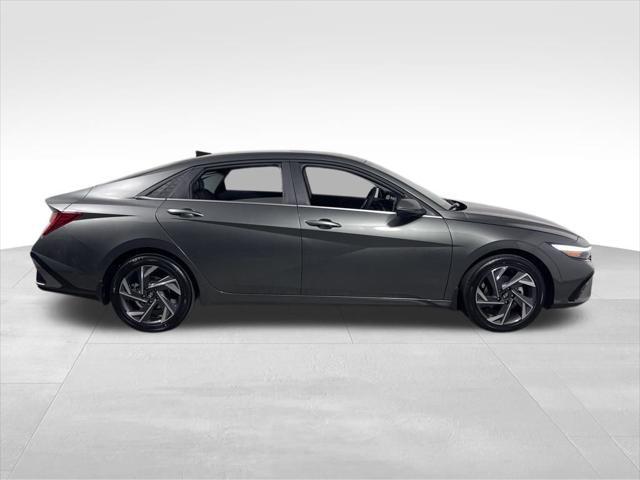 new 2025 Hyundai Elantra car, priced at $27,300