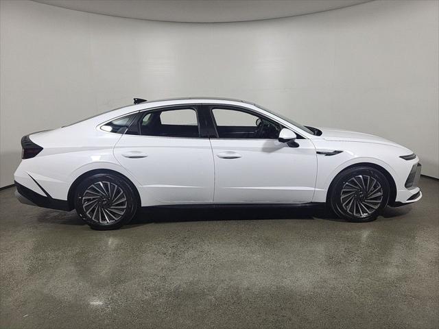 new 2025 Hyundai Sonata Hybrid car, priced at $39,188