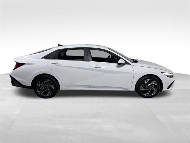 new 2025 Hyundai Elantra car, priced at $26,840