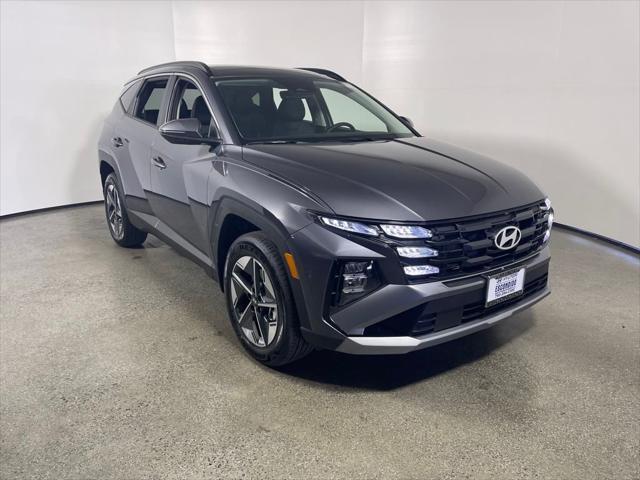 new 2025 Hyundai TUCSON Hybrid car, priced at $37,180