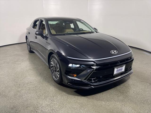new 2025 Hyundai Sonata Hybrid car, priced at $38,455