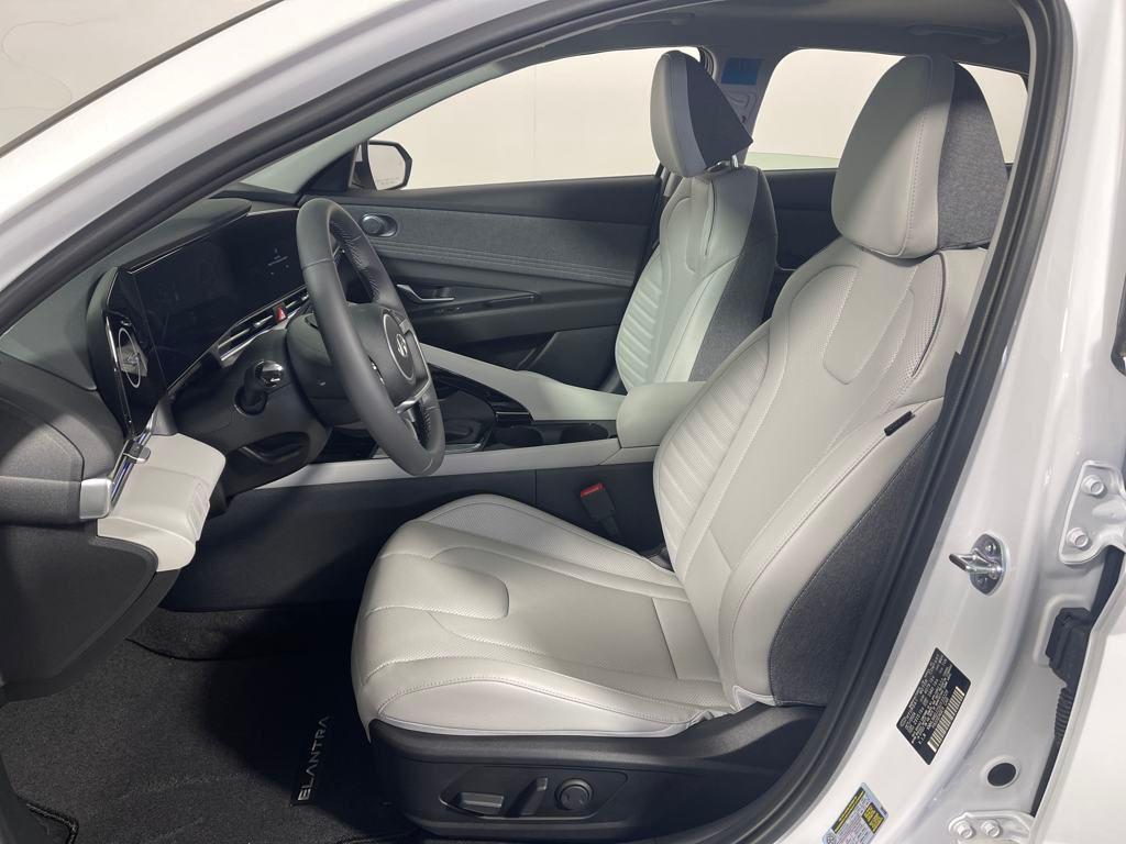 new 2025 Hyundai ELANTRA HEV car, priced at $28,567
