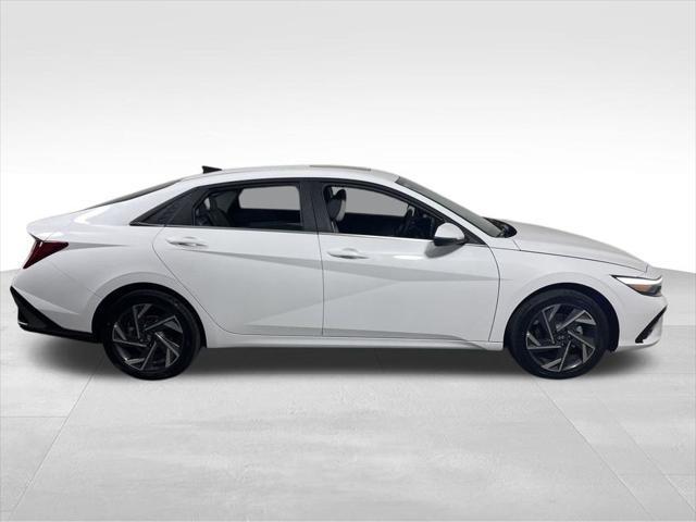 new 2025 Hyundai Elantra car, priced at $29,567