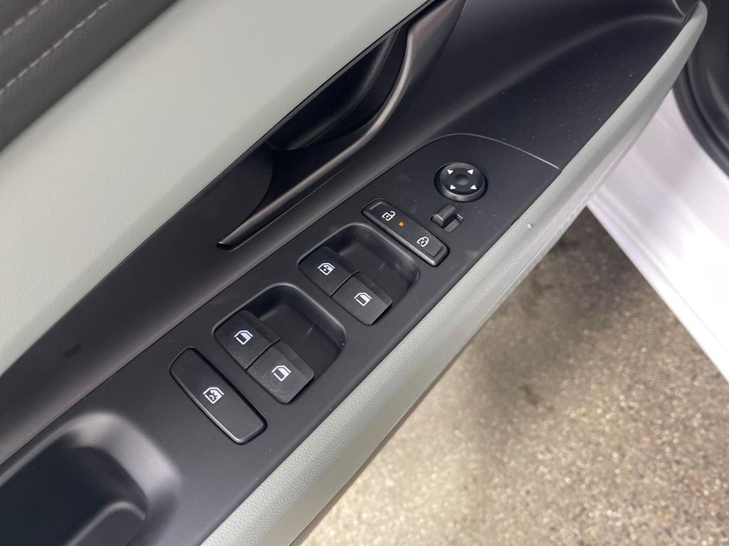 new 2025 Hyundai ELANTRA HEV car, priced at $29,099