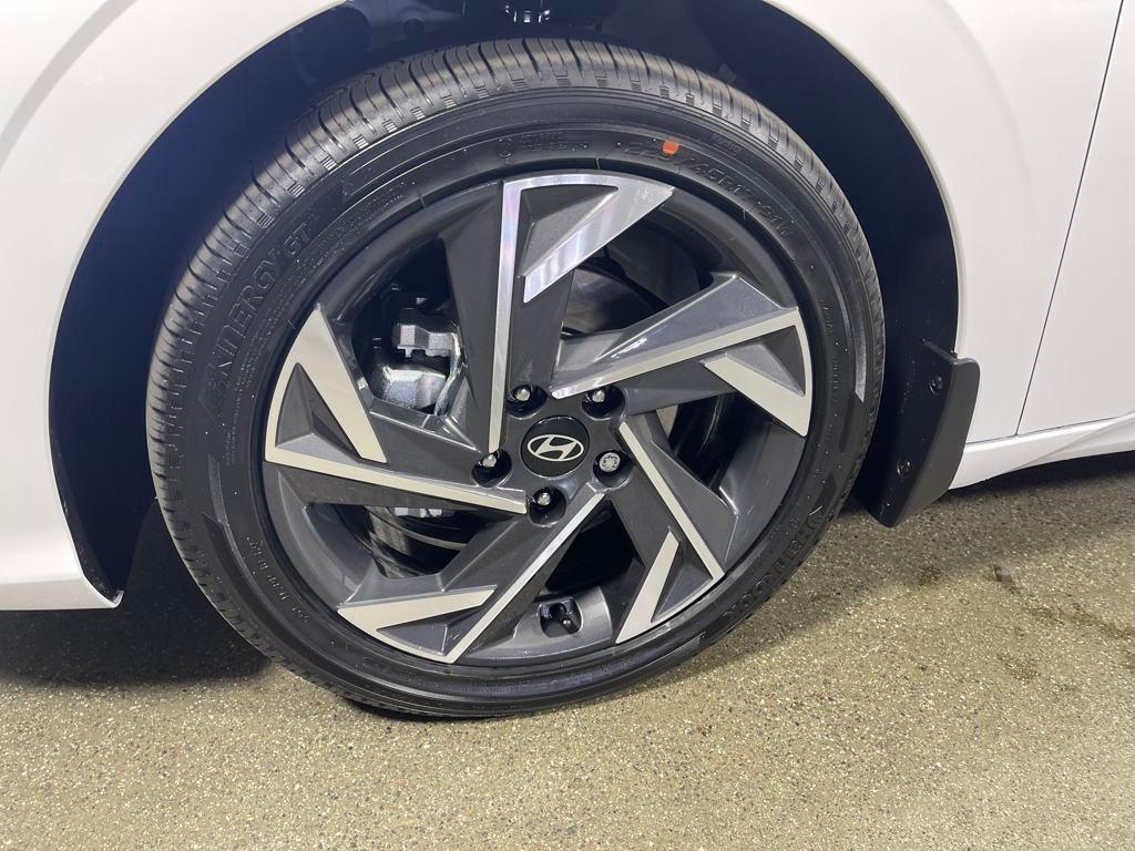 new 2025 Hyundai ELANTRA HEV car, priced at $29,099