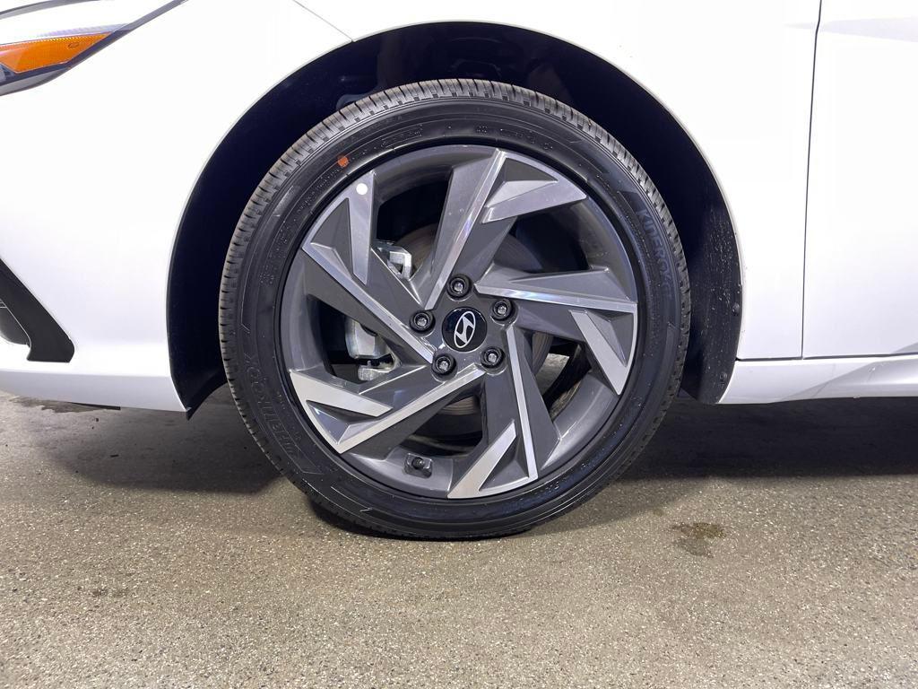 new 2025 Hyundai ELANTRA HEV car, priced at $28,976