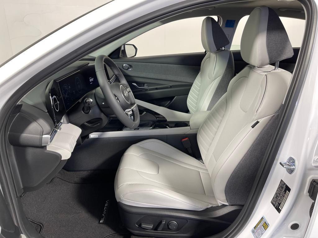 new 2025 Hyundai ELANTRA HEV car, priced at $28,976