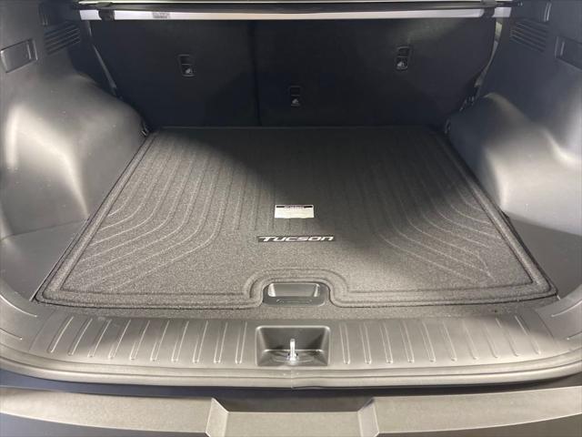 new 2025 Hyundai TUCSON Hybrid car, priced at $38,219