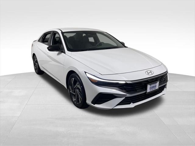 new 2025 Hyundai Elantra car, priced at $24,315