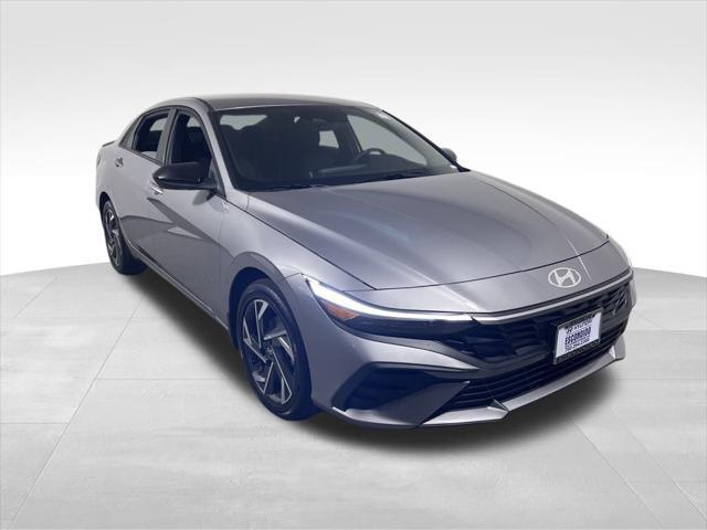 new 2025 Hyundai Elantra car, priced at $27,685