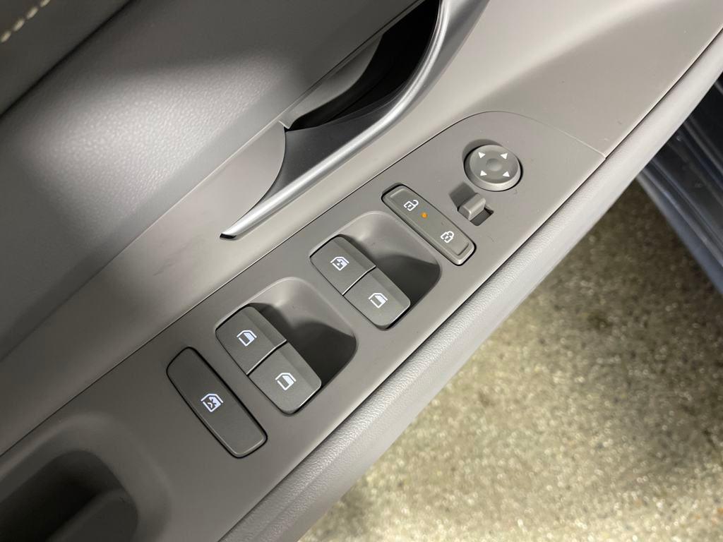 new 2025 Hyundai Elantra car, priced at $23,873