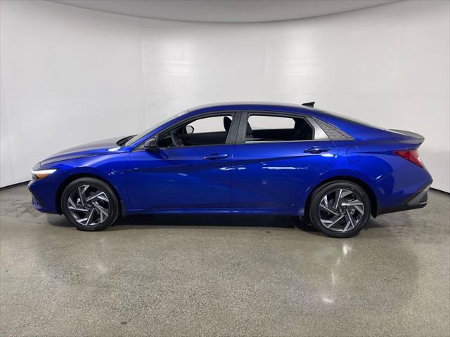 new 2025 Hyundai Elantra car, priced at $27,935