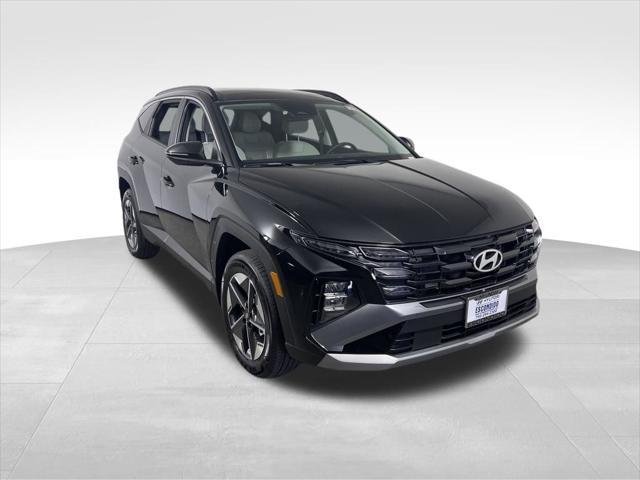 new 2025 Hyundai TUCSON Hybrid car, priced at $37,250