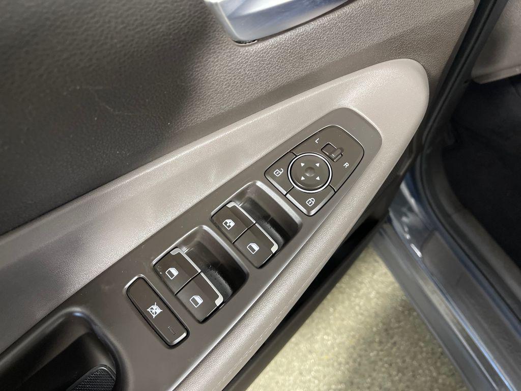 used 2020 Hyundai Santa Fe car, priced at $16,587