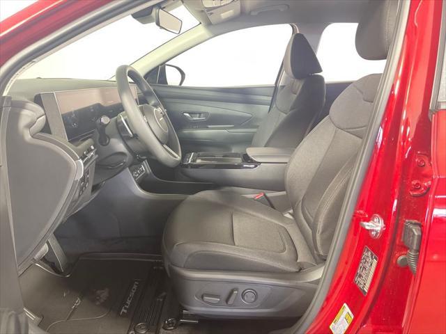 new 2025 Hyundai TUCSON Hybrid car, priced at $34,815