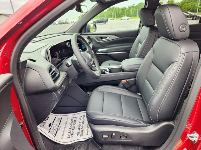 new 2025 Chevrolet Traverse car, priced at $43,080