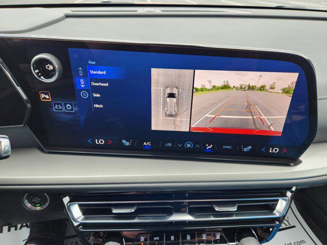 new 2025 Chevrolet Traverse car, priced at $43,080