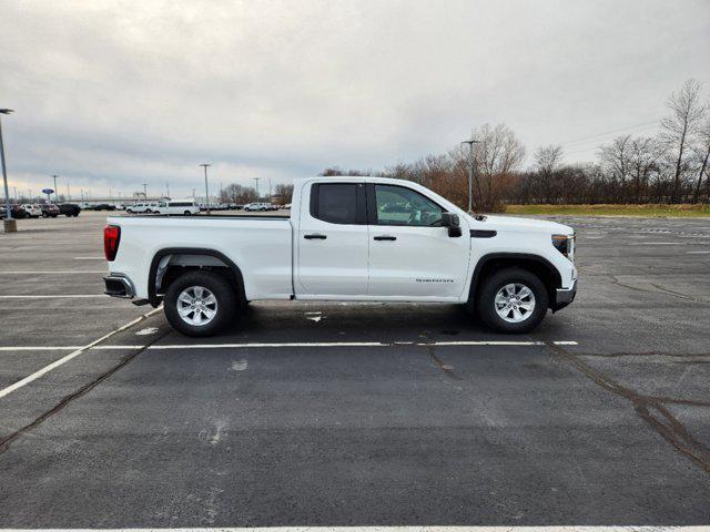 new 2025 GMC Sierra 1500 car, priced at $41,090