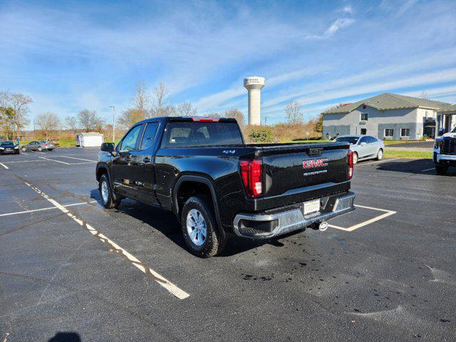 new 2025 GMC Sierra 1500 car, priced at $42,450