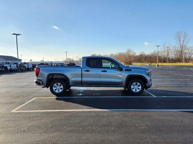 new 2025 GMC Sierra 1500 car, priced at $42,040