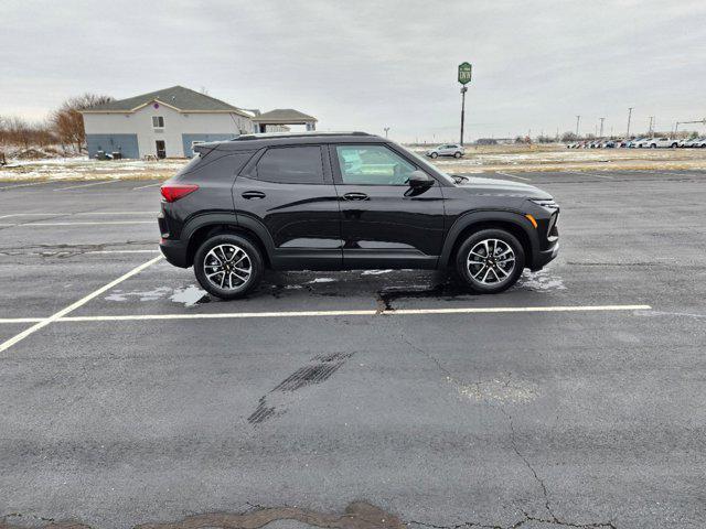 new 2025 Chevrolet TrailBlazer car, priced at $26,595