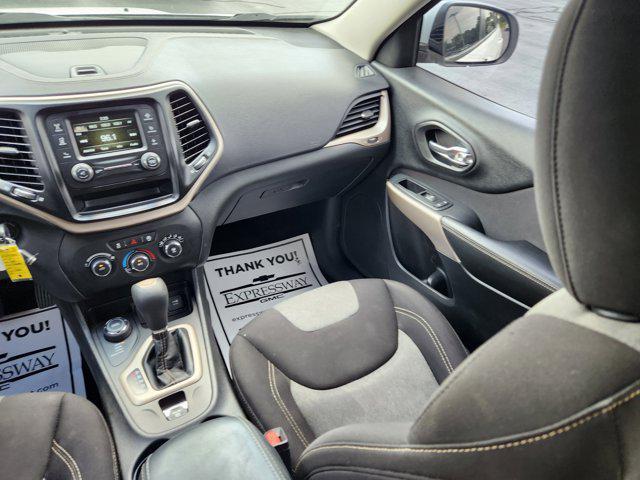 used 2018 Jeep Cherokee car, priced at $12,467