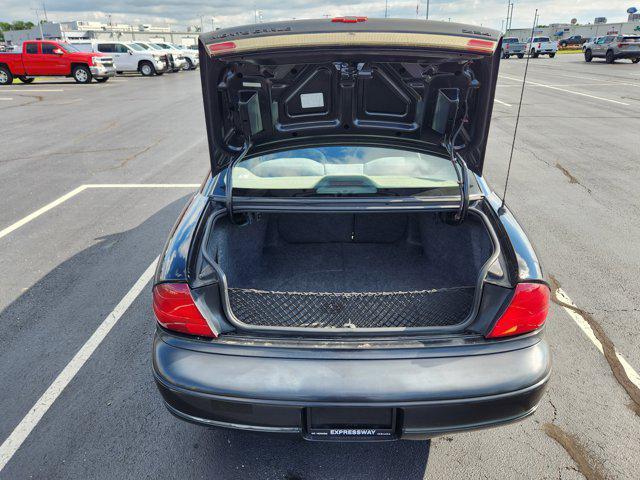 used 1995 Chevrolet Monte Carlo car, priced at $6,000