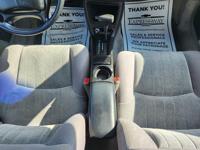 used 1995 Chevrolet Monte Carlo car, priced at $7,500