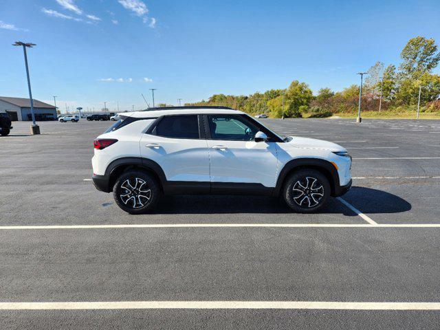 new 2025 Chevrolet TrailBlazer car, priced at $30,370