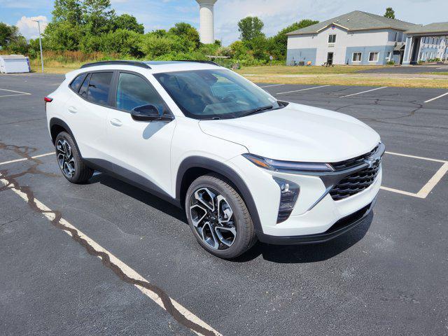 new 2025 Chevrolet Trax car, priced at $27,625