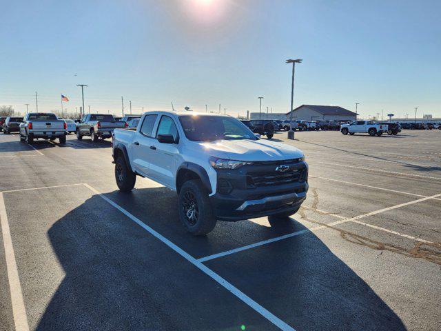 new 2024 Chevrolet Colorado car, priced at $38,025