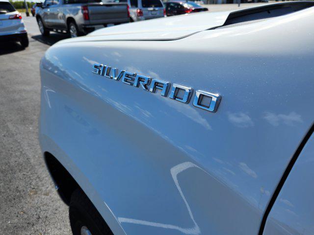 used 2025 Chevrolet Silverado 1500 car, priced at $40,994
