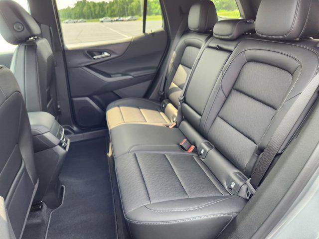 new 2026 Chevrolet Equinox car, priced at $32,045