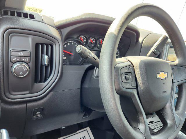 new 2025 Chevrolet Silverado 1500 car, priced at $32,400