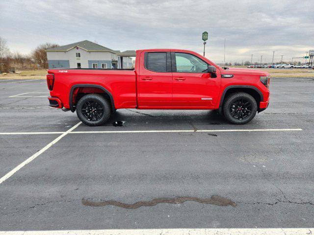 new 2025 GMC Sierra 1500 car, priced at $47,051