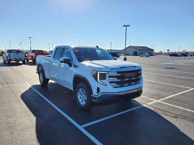 new 2025 GMC Sierra 1500 car, priced at $46,820