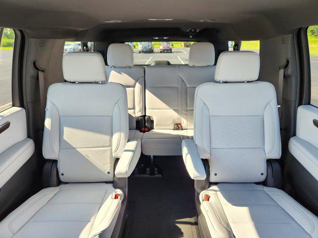 new 2025 Chevrolet Suburban car, priced at $78,076