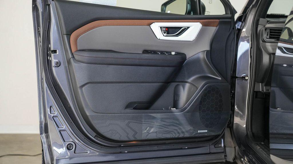 new 2025 Subaru Forester Hybrid car, priced at $39,226