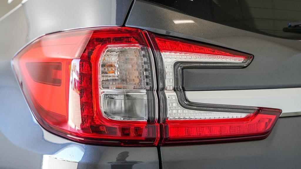 new 2025 Subaru Ascent car, priced at $49,047