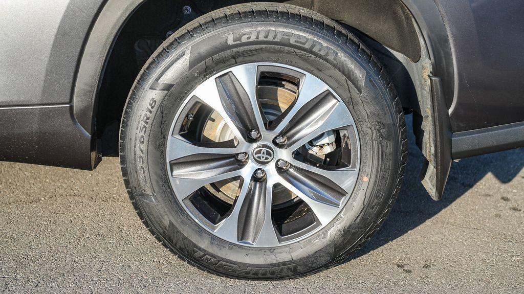 used 2022 Toyota Highlander car, priced at $33,778