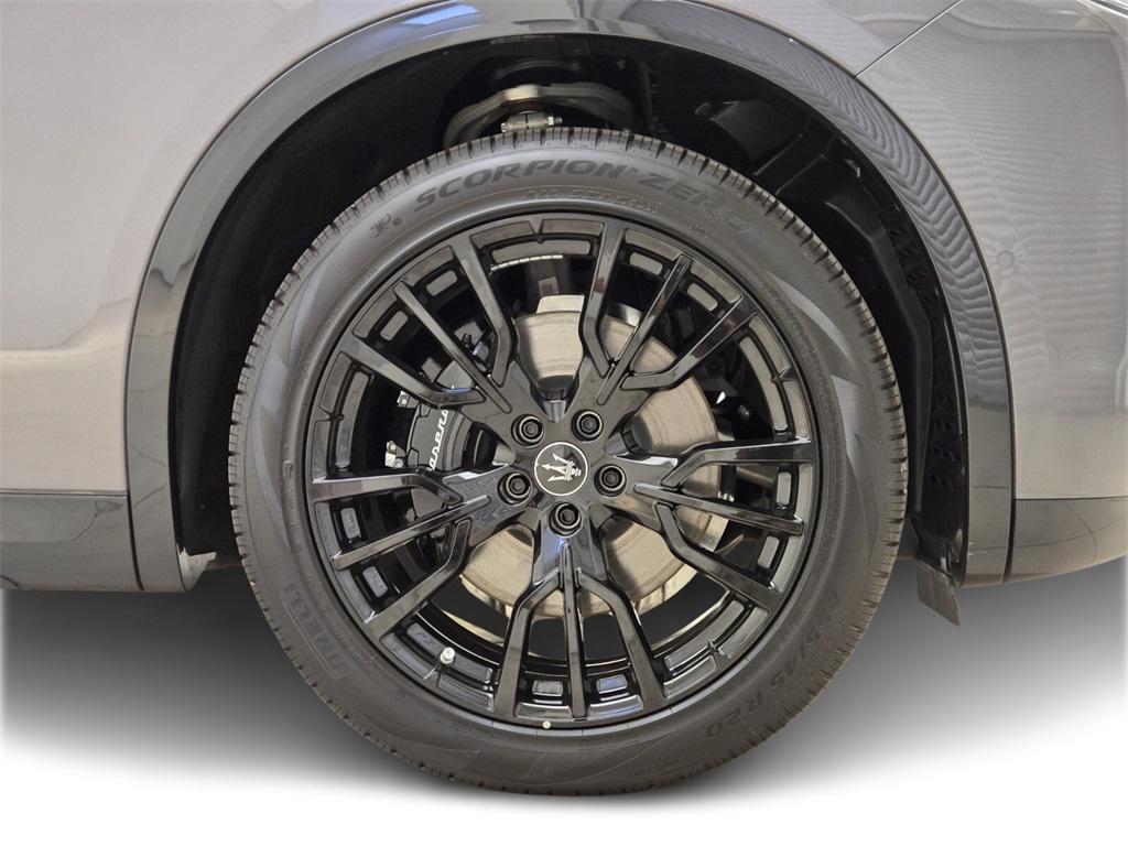 new 2025 Maserati Grecale car, priced at $81,600
