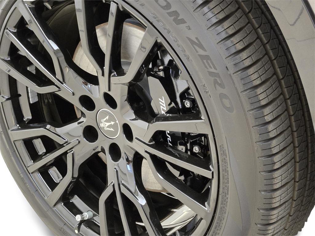 new 2025 Maserati Grecale car, priced at $81,600